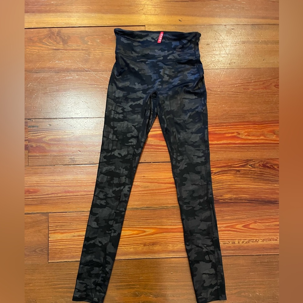 Women’s XS spanx leggings